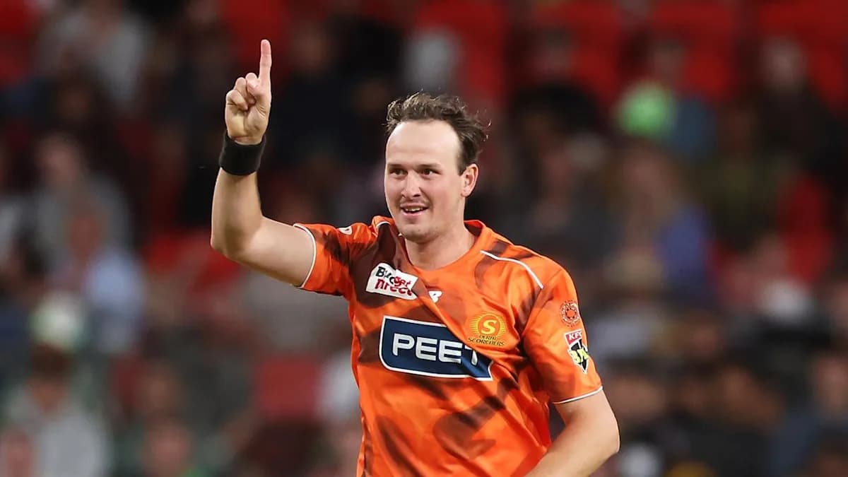 Perth Scorchers Battle for BBL Glory Against Sydney