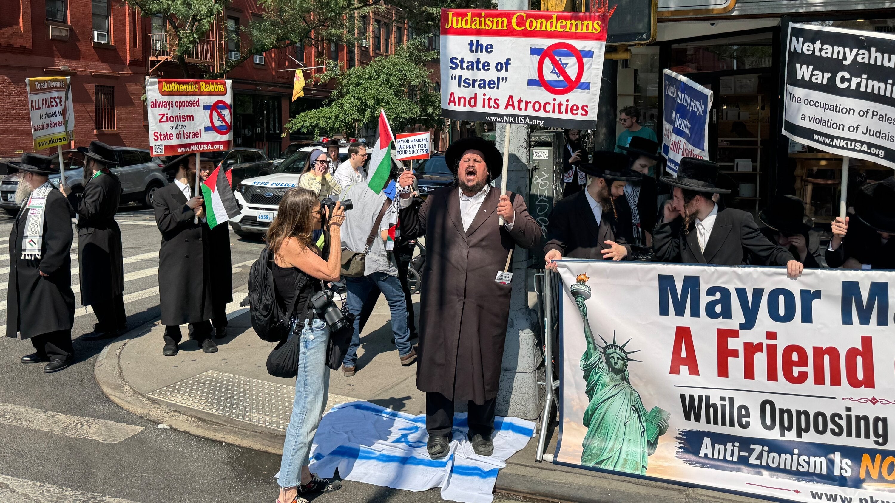 American Hypocrisy Exposed: Hasidic Jew Facing Deportation for Opposing Zionist Flag